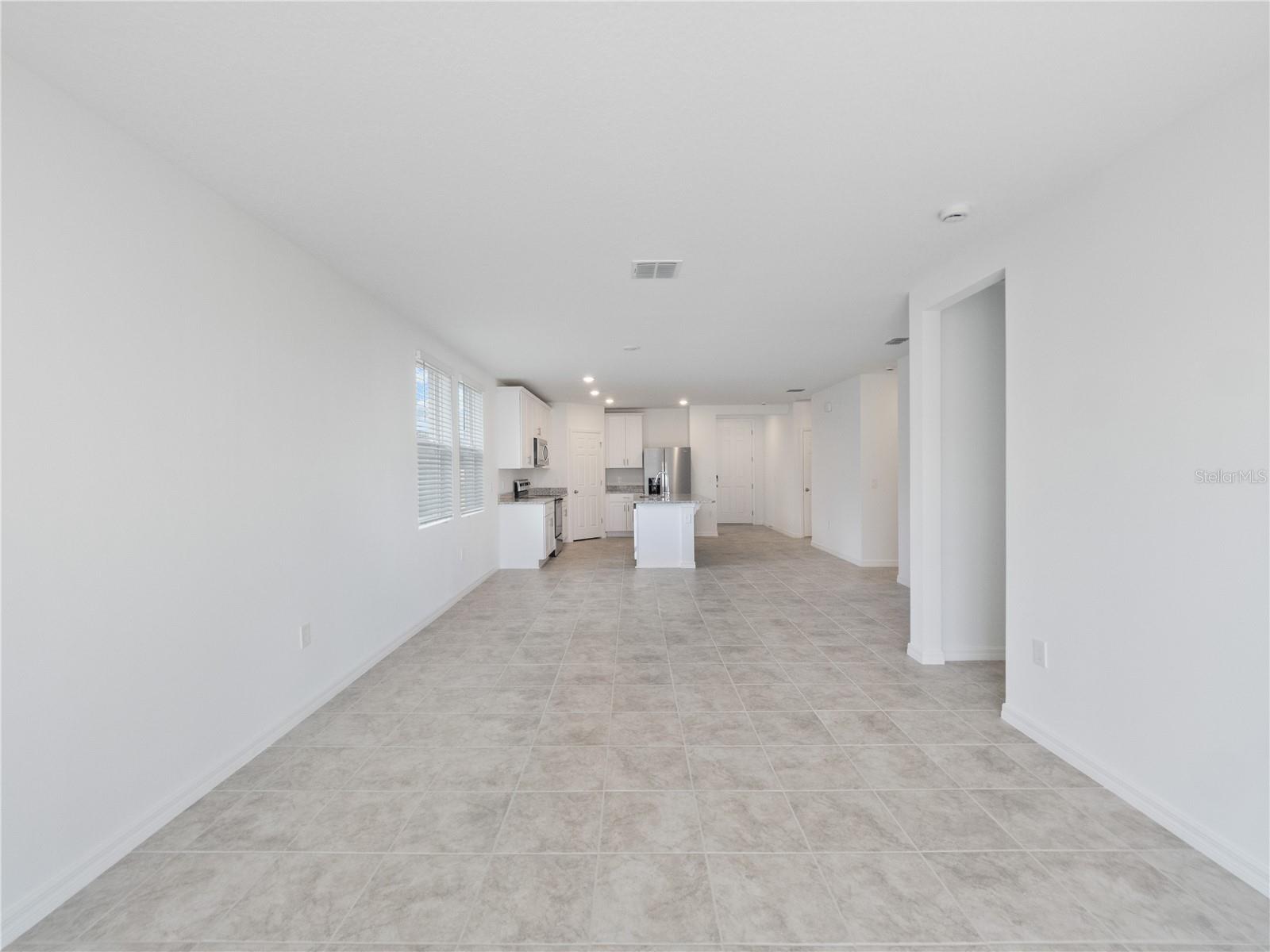 DEER RUN AT CROSSWINDS - Residential Lease