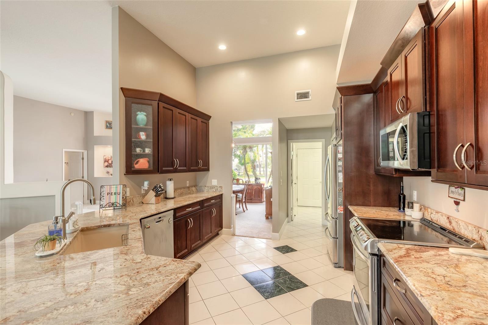 PELICAN BAY PH 06 UNIT 02 - Residential
