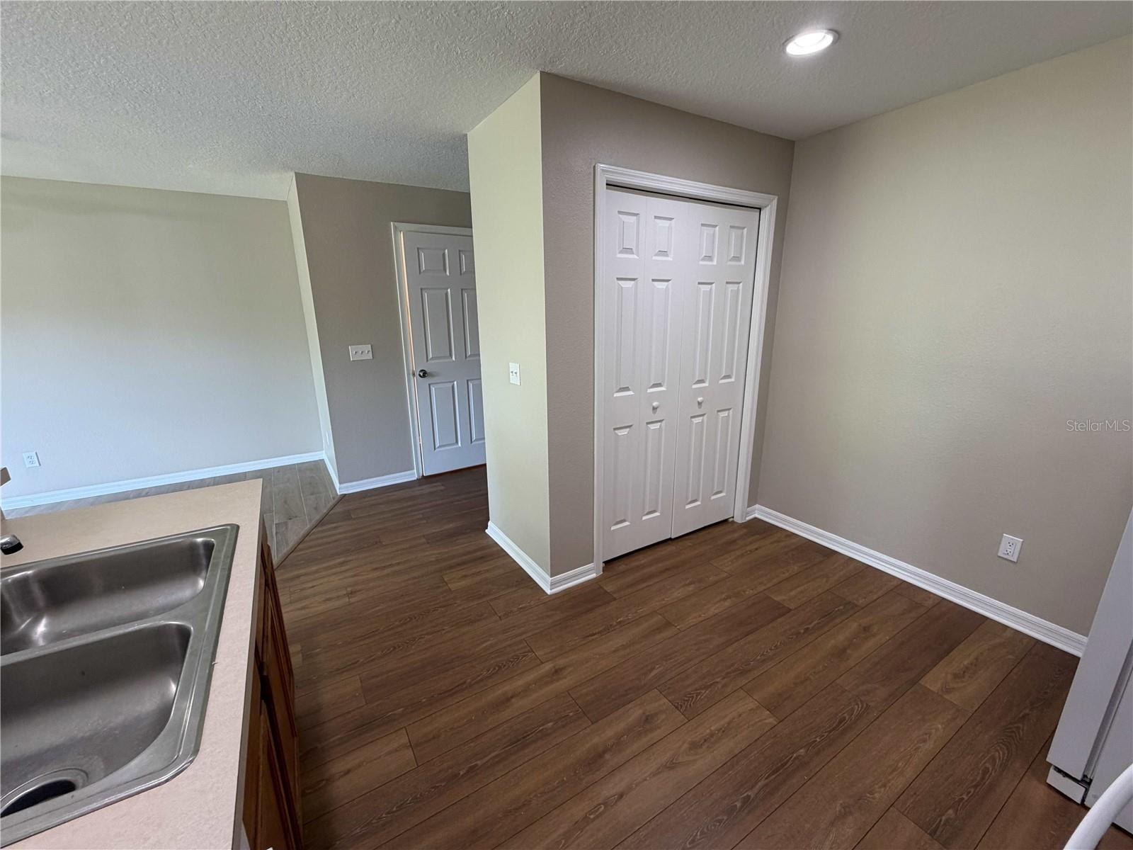 WATERFORD VILLAS 51 103 - Residential Lease