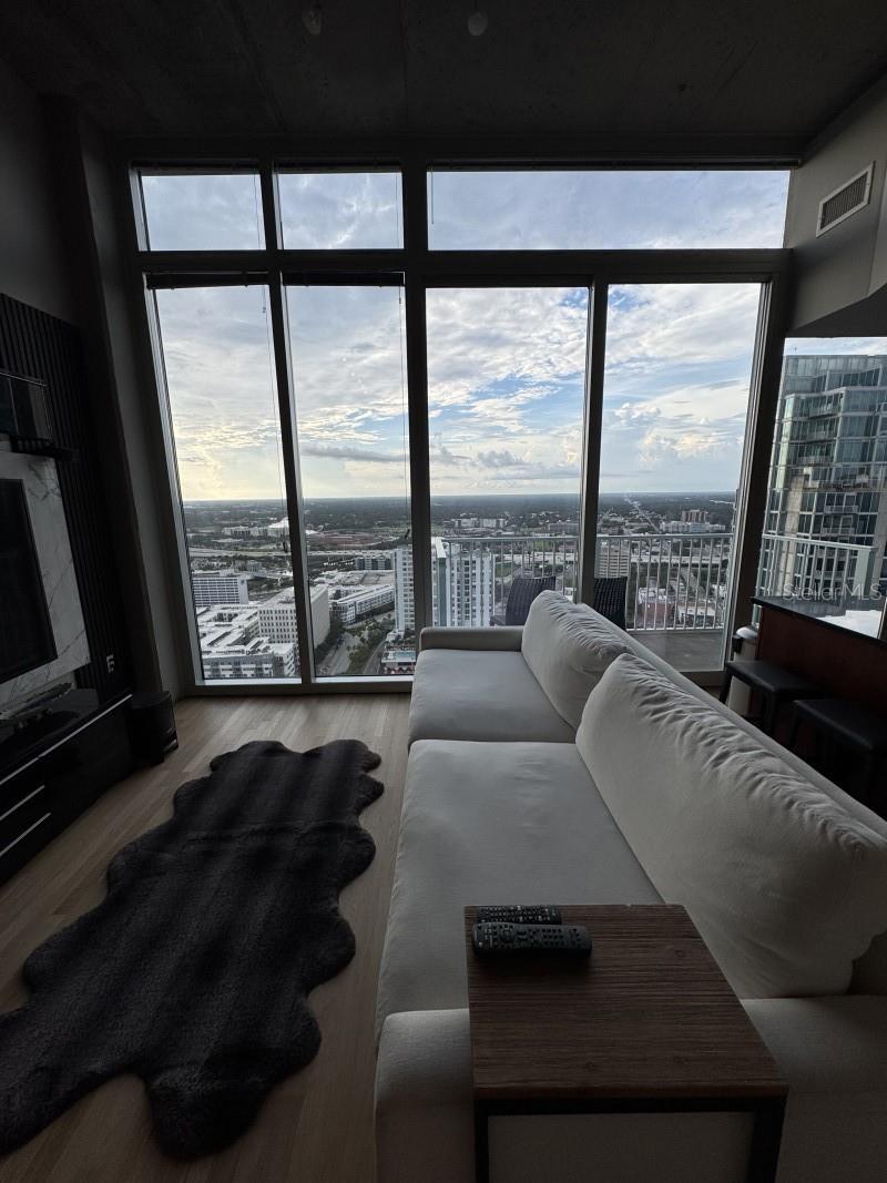 SKYPOINT A CONDO - Residential