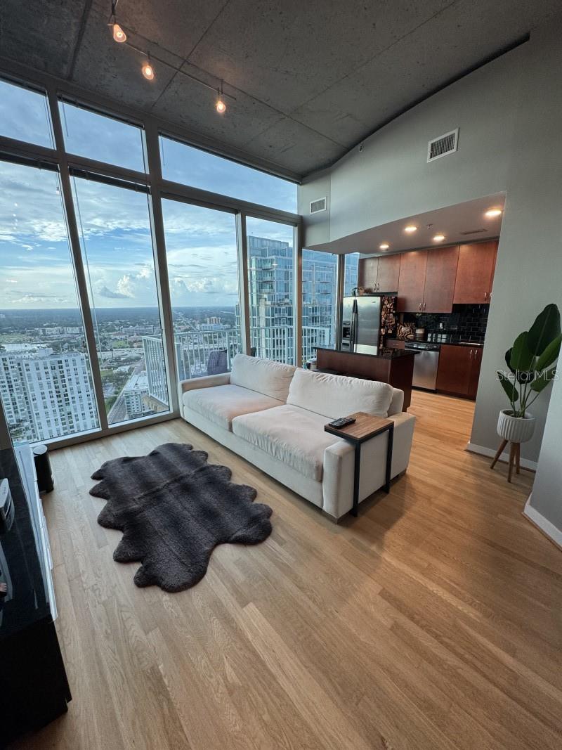 SKYPOINT A CONDO - Residential