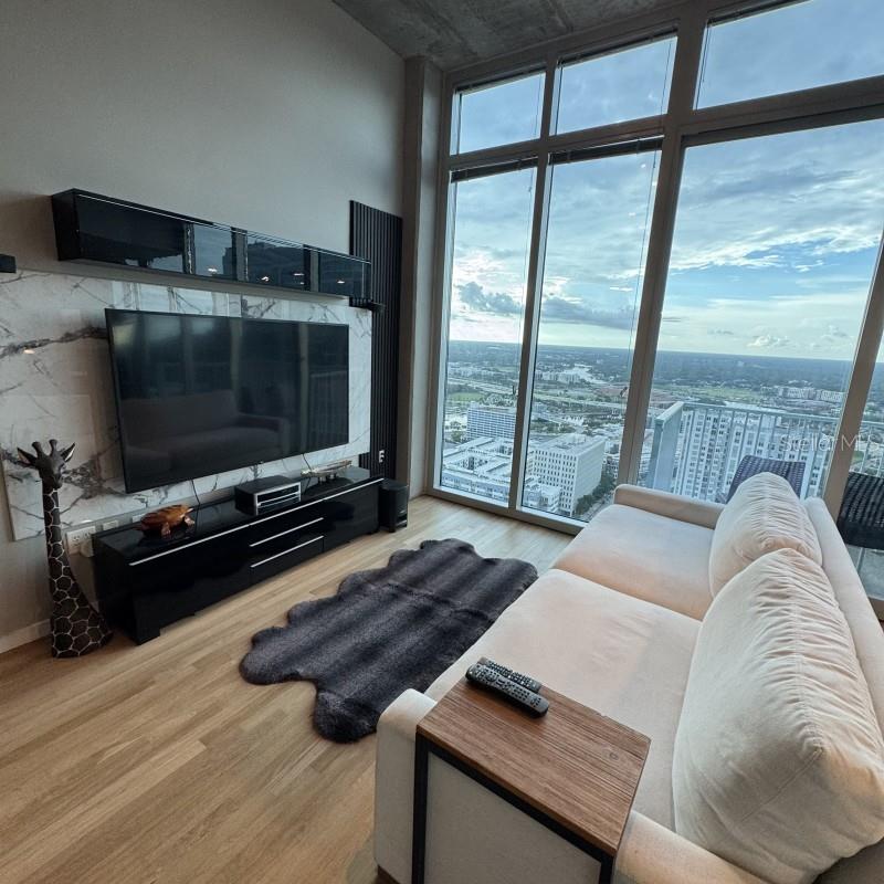 SKYPOINT A CONDO - Residential