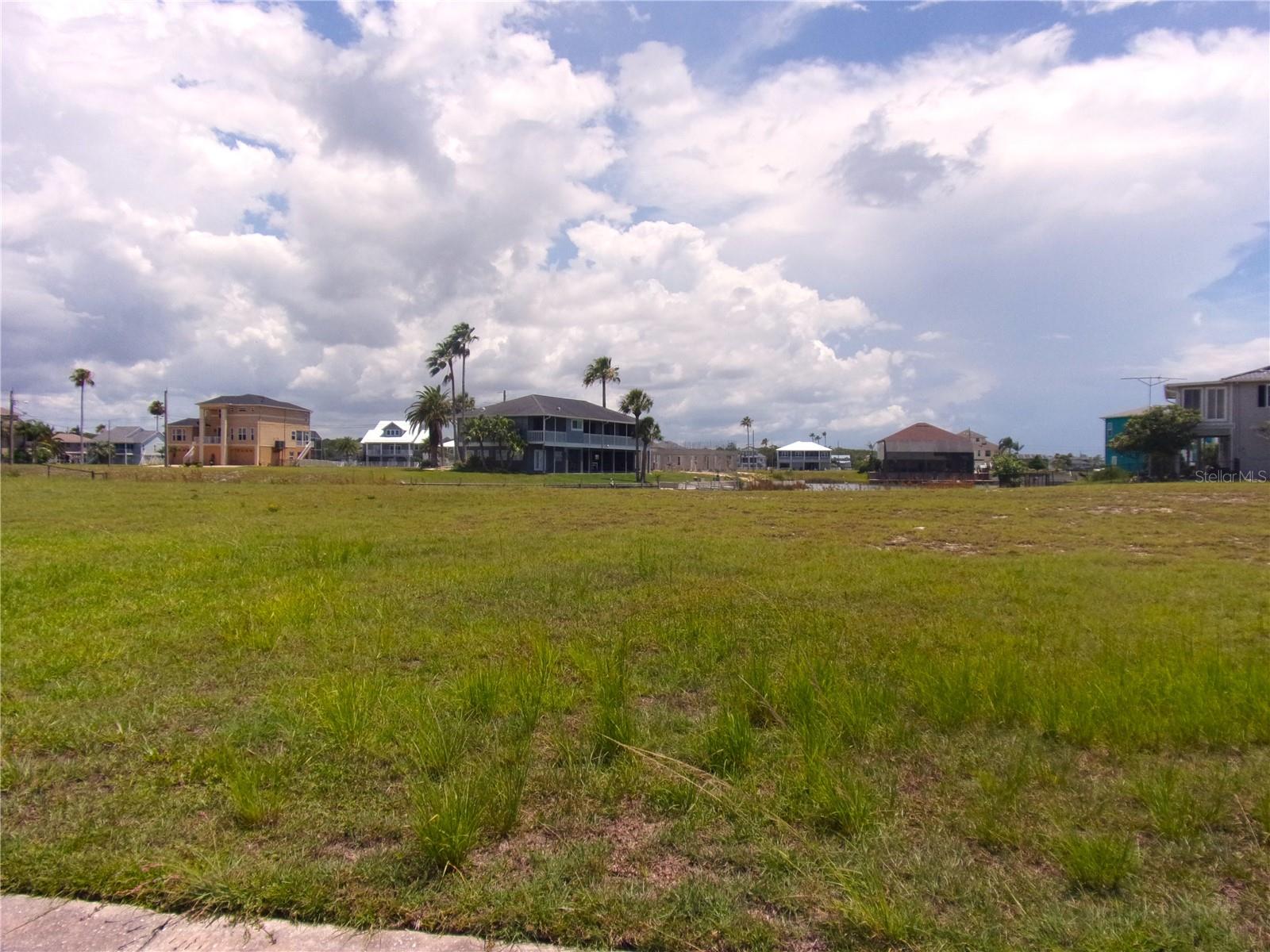 HERNANDO BEACH - Land