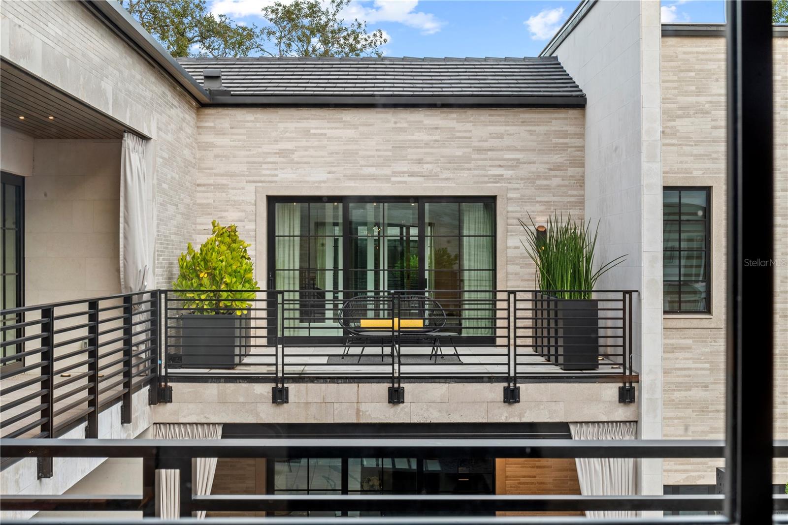 MORSE & PENNSYLVANIA TWNHMS - Residential
