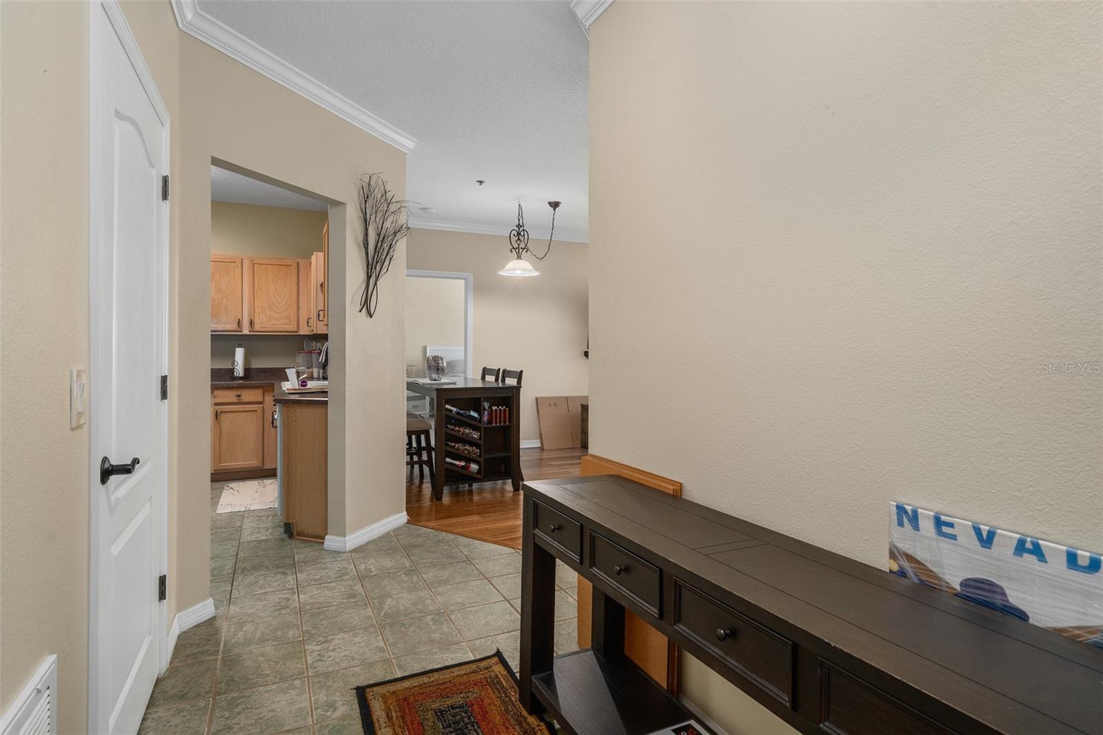 SUMMERGATE CONDO PH 01 5923/0662 - Residential