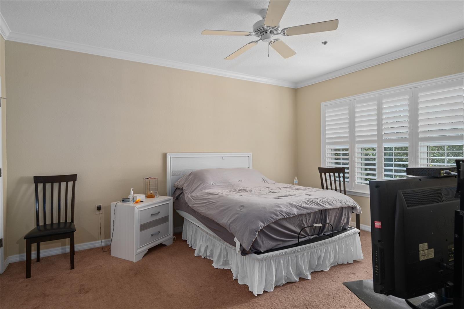 SUMMERGATE CONDO PH 01 5923/0662 - Residential