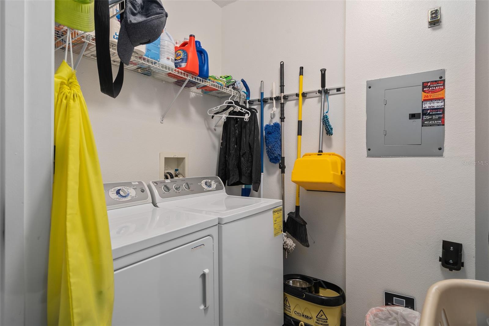 SUMMERGATE CONDO PH 01 5923/0662 - Residential