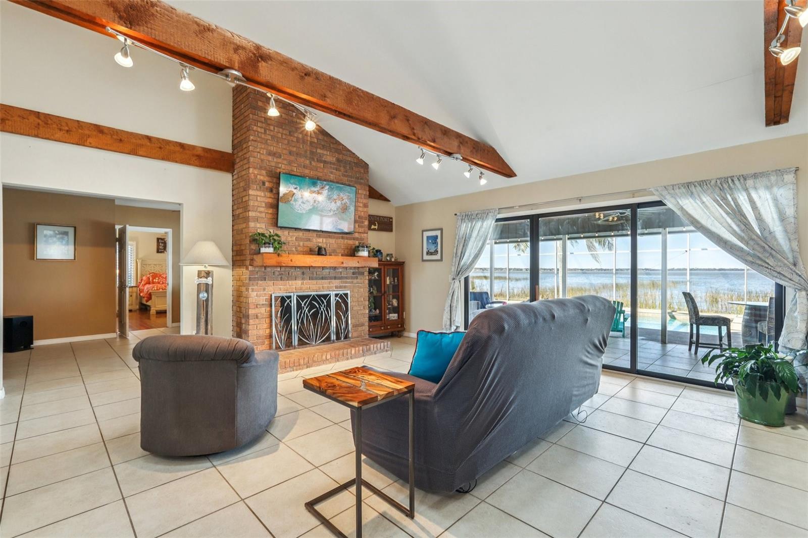 MAGNOLIA SHORES - Residential