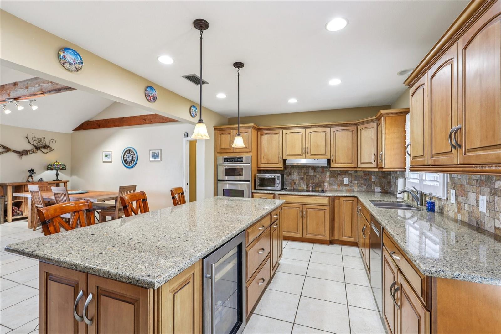 MAGNOLIA SHORES - Residential