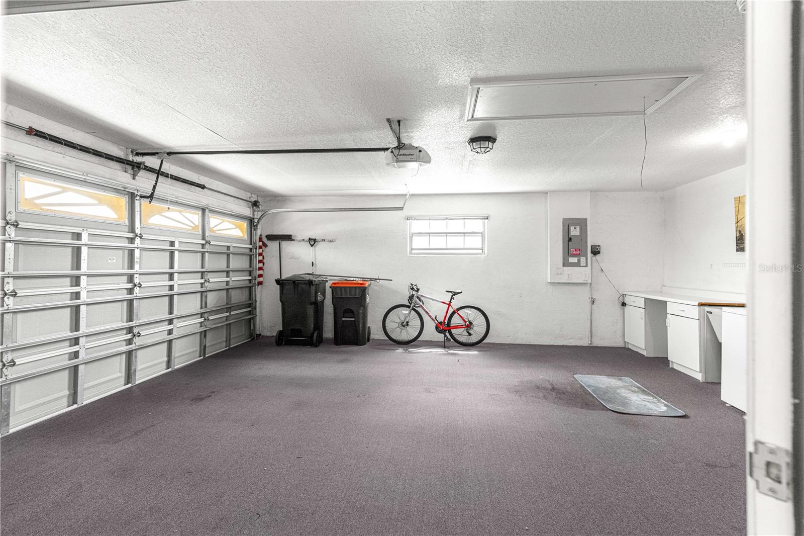 OAK RUN NBRHD 12 - Residential Lease