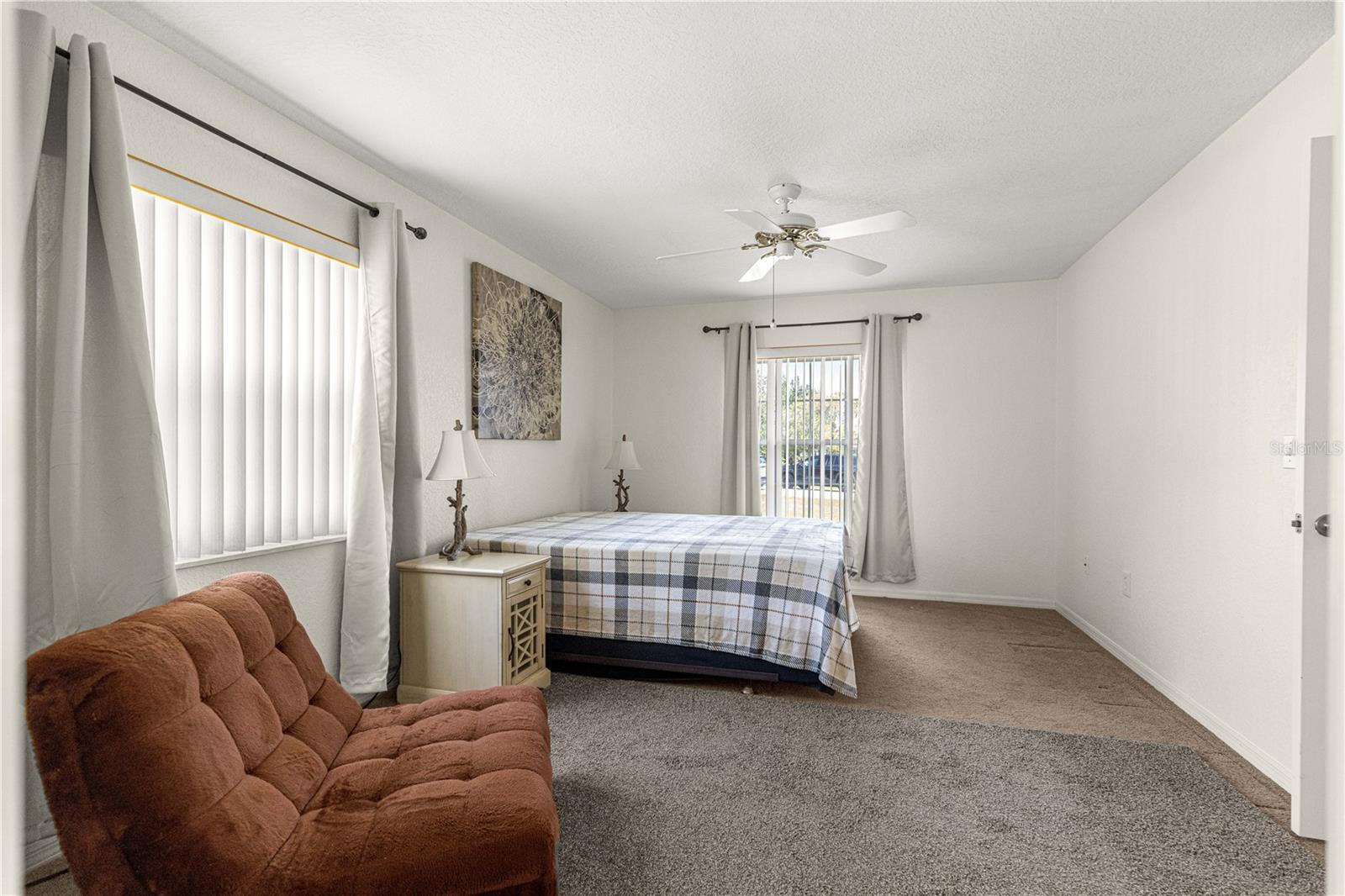 OAK RUN NBRHD 12 - Residential Lease