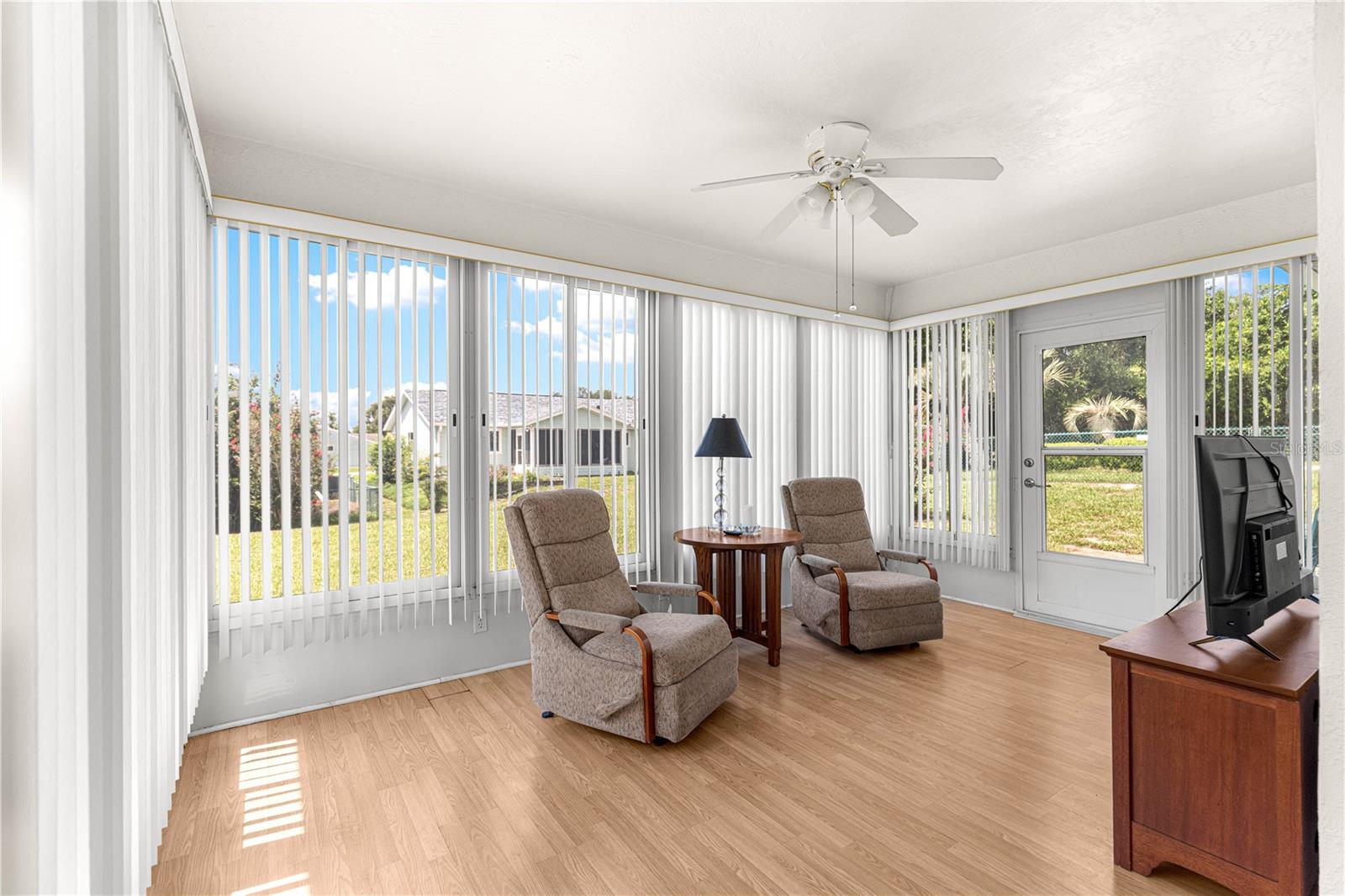 OAK RUN NBRHD 12 - Residential Lease
