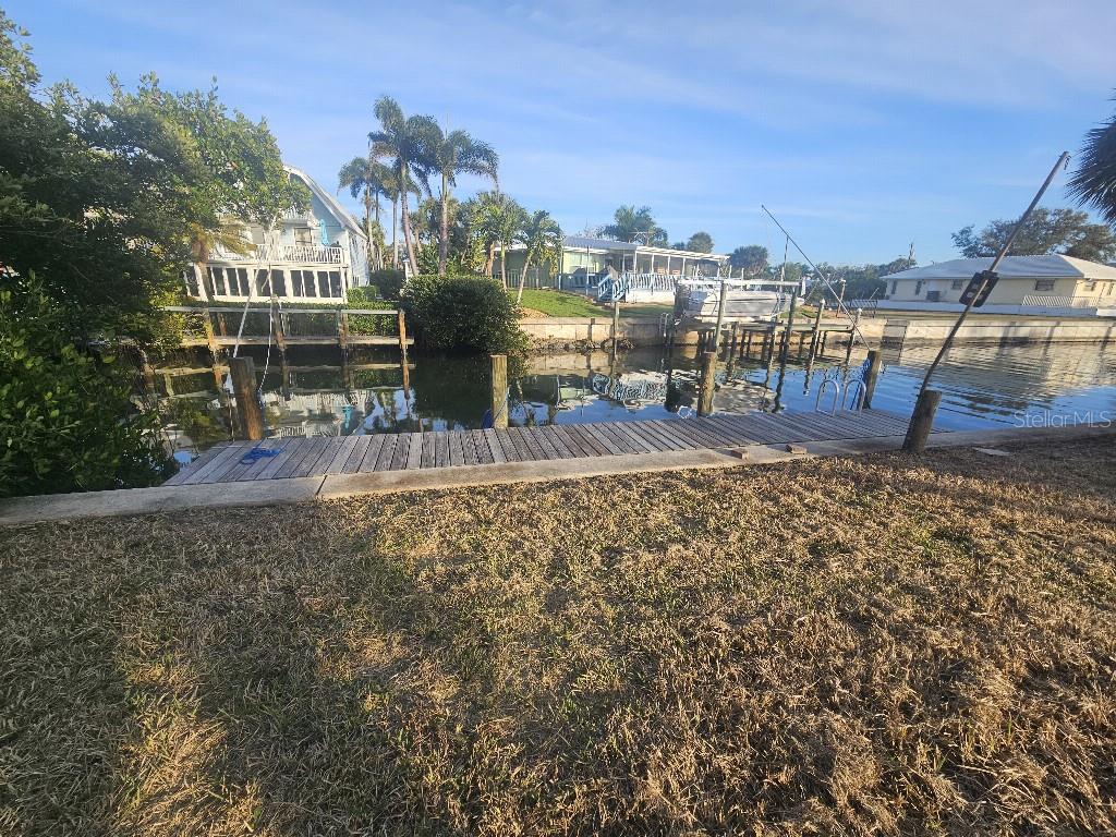 PAULSEN PLACE - Land