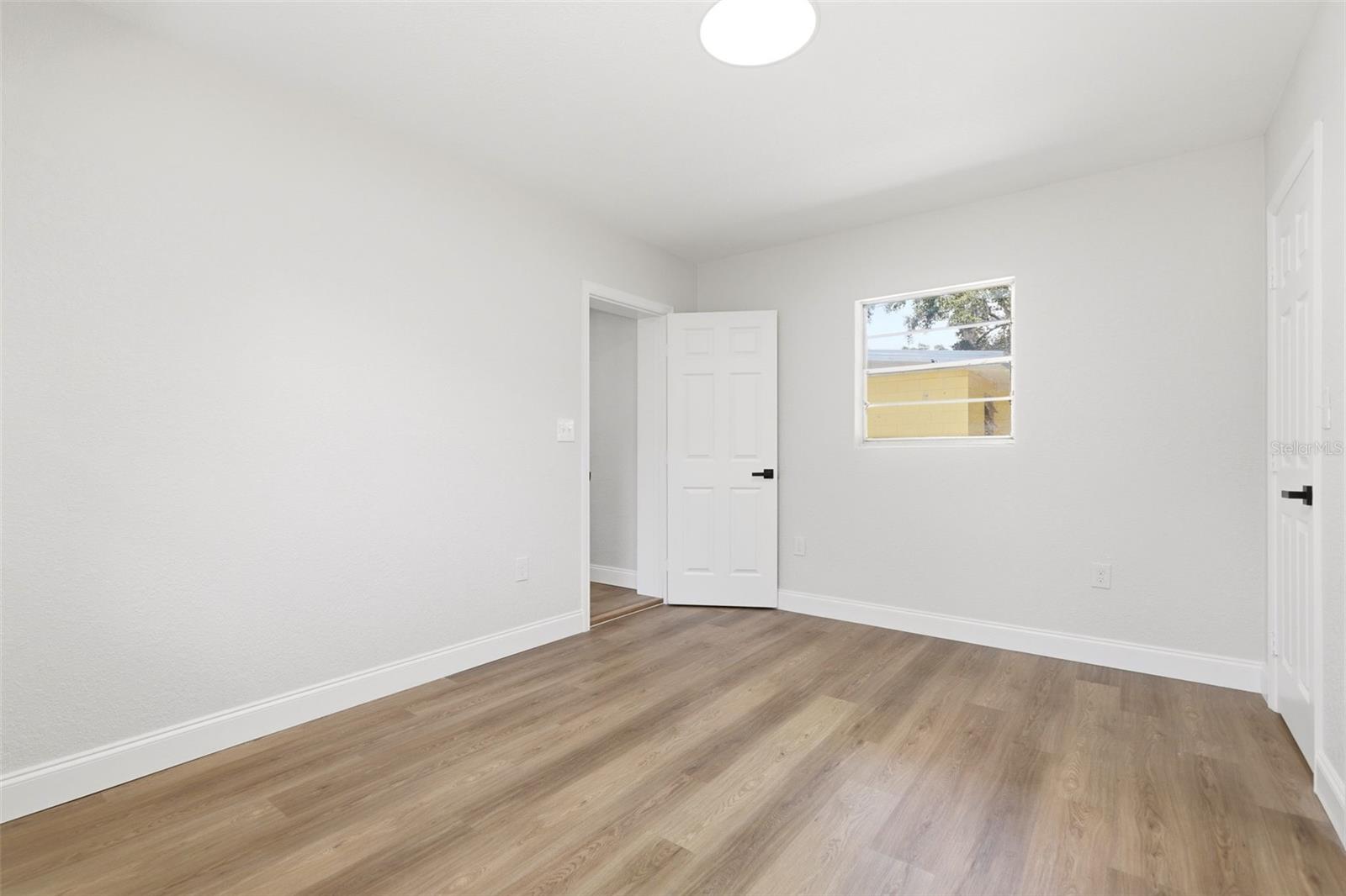 TRIANGLE ACRES - Residential