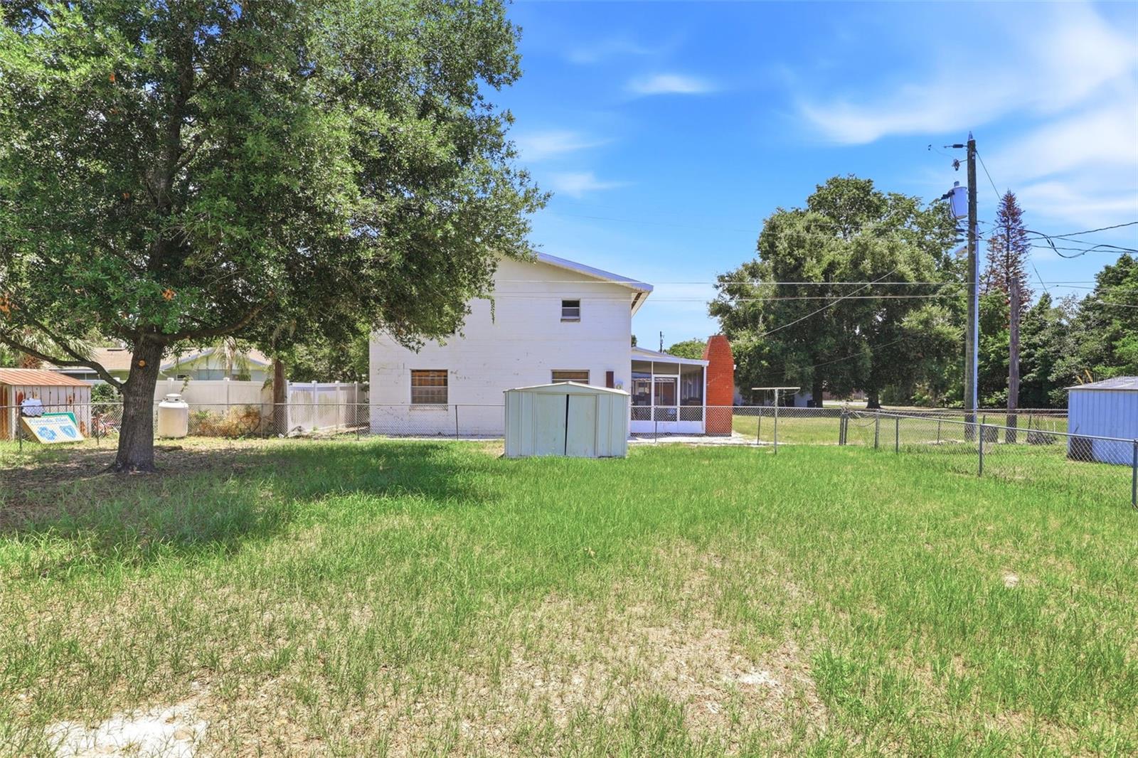 TRIANGLE ACRES - Residential