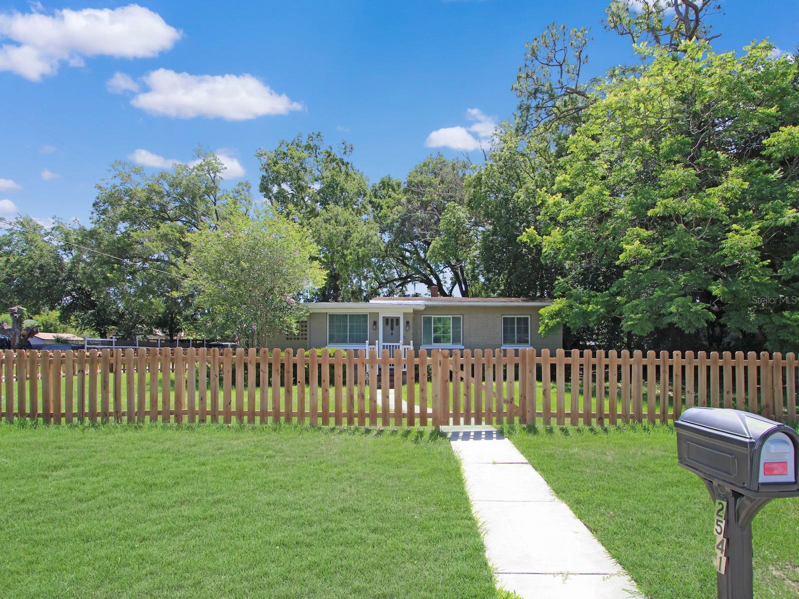 WOODRUFFS SUB FRANK L - Residential