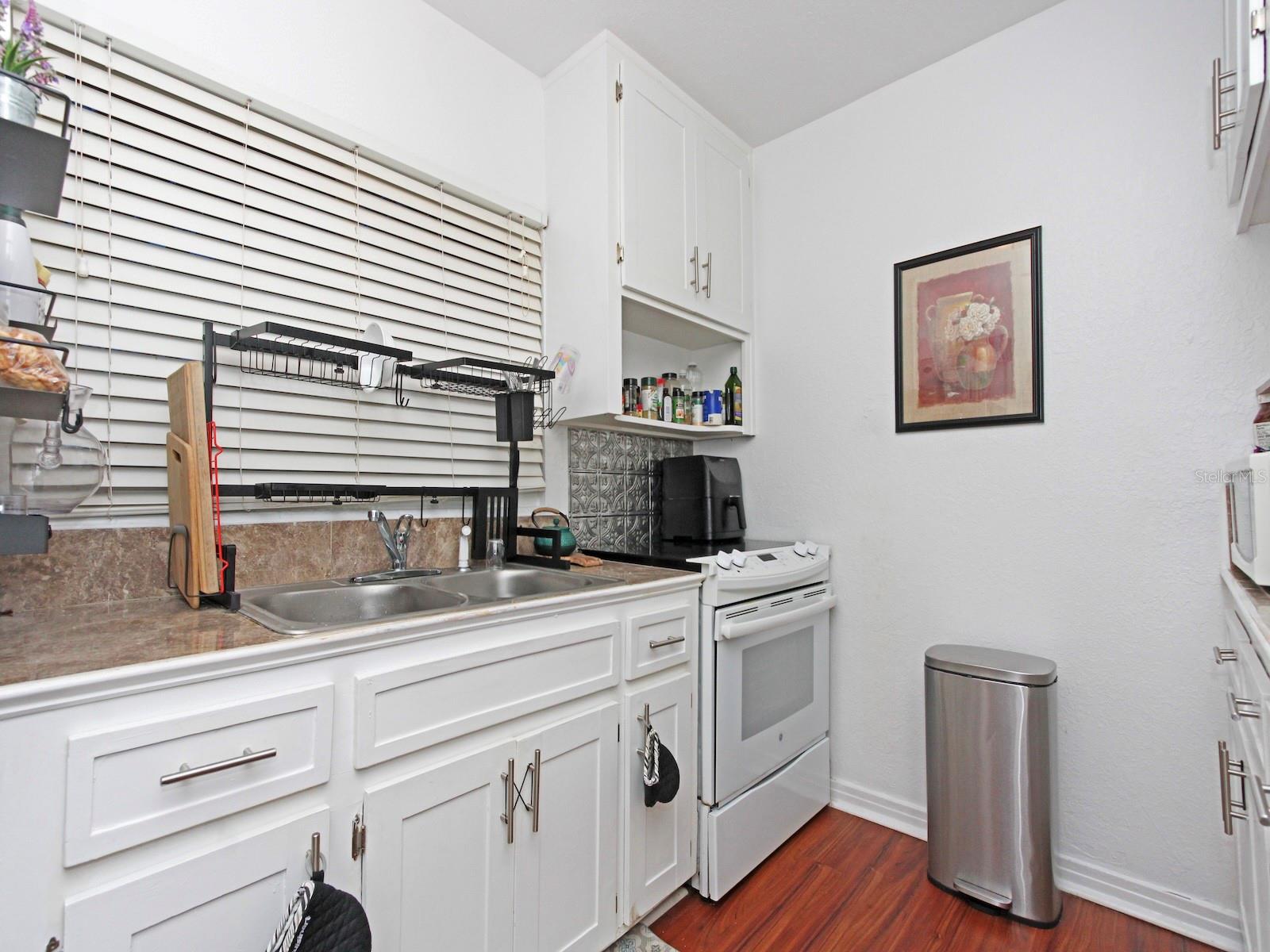 WOODRUFFS SUB FRANK L - Residential