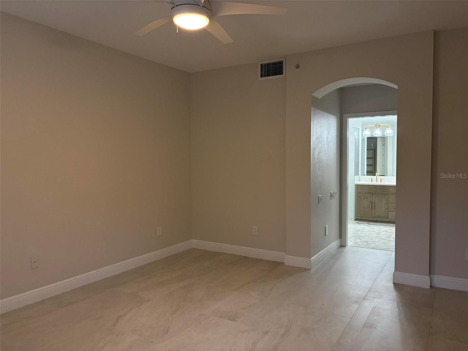 THE MOORINGS AT EDGEWATER - Residential