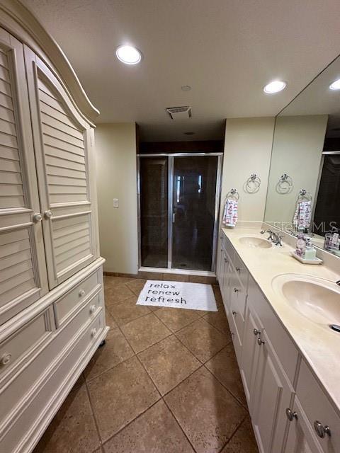 BELLE HARBOR CONDO - Residential Lease