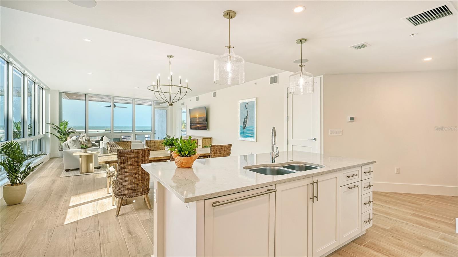 TEN35 SEASIDE - Residential