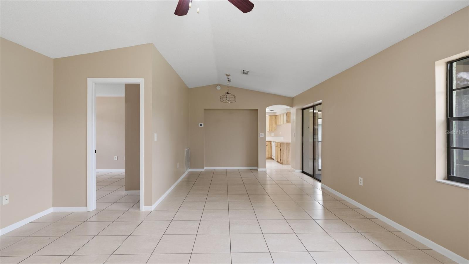 SPRING HILL - Residential