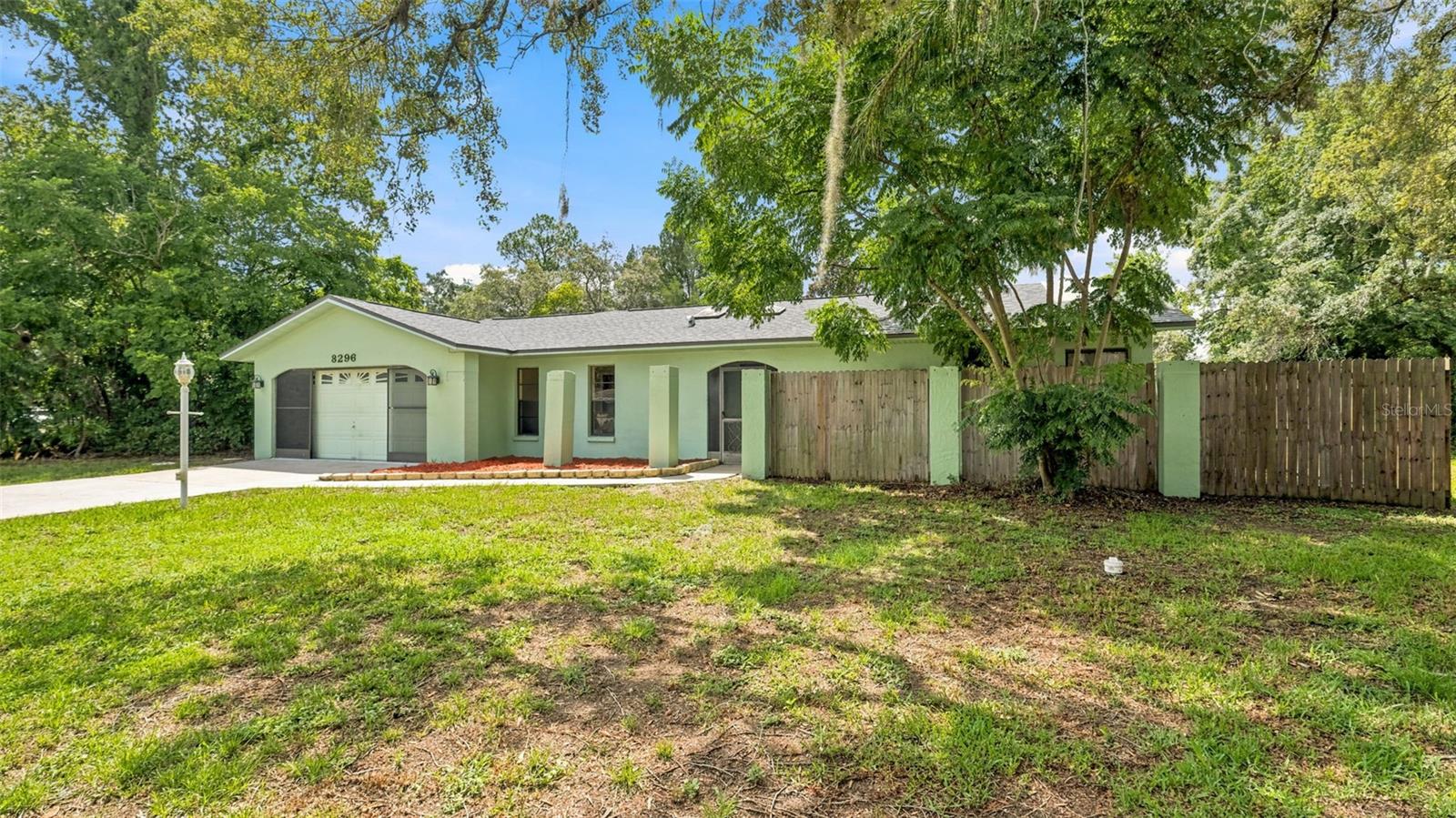 SPRING HILL - Residential