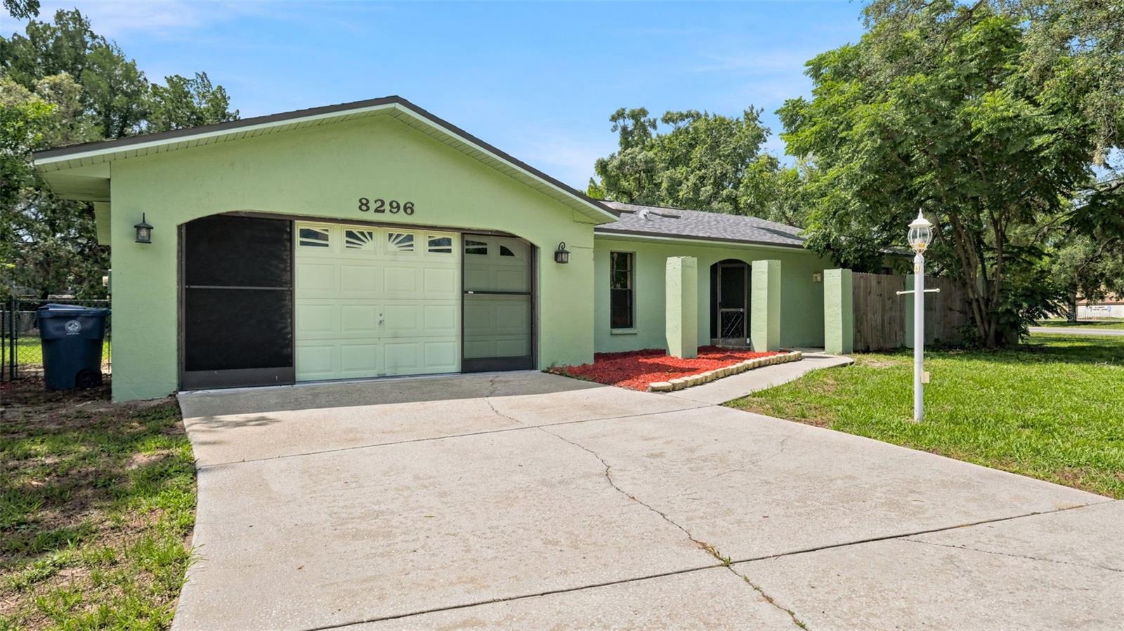SPRING HILL - Residential