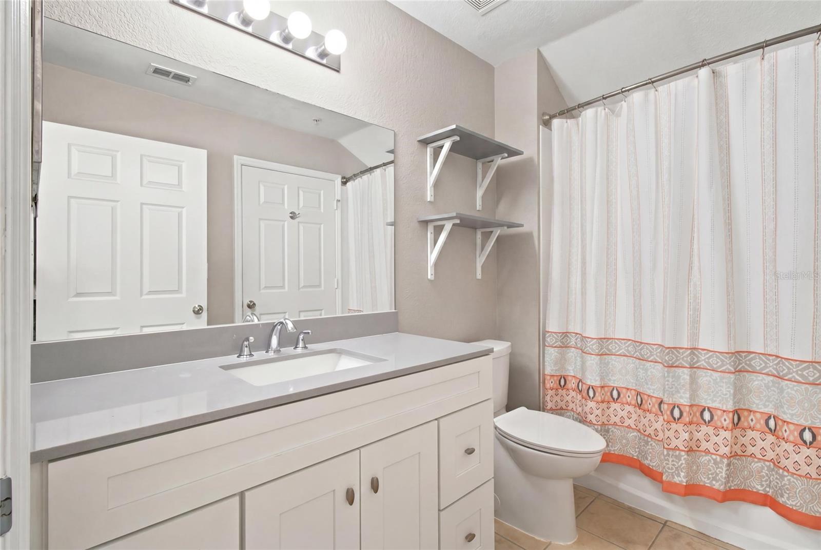 PARKCREST HARBOUR ISLAND CONDO - Residential