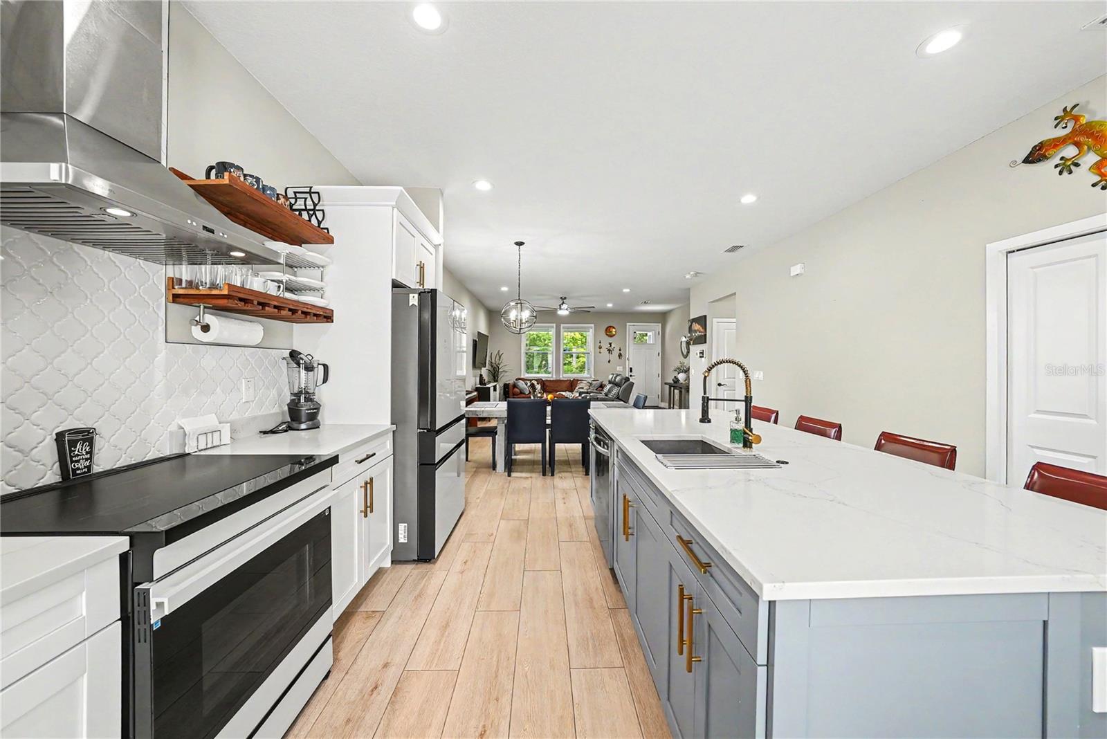 MENDELS RESUB OF BLOC - Residential