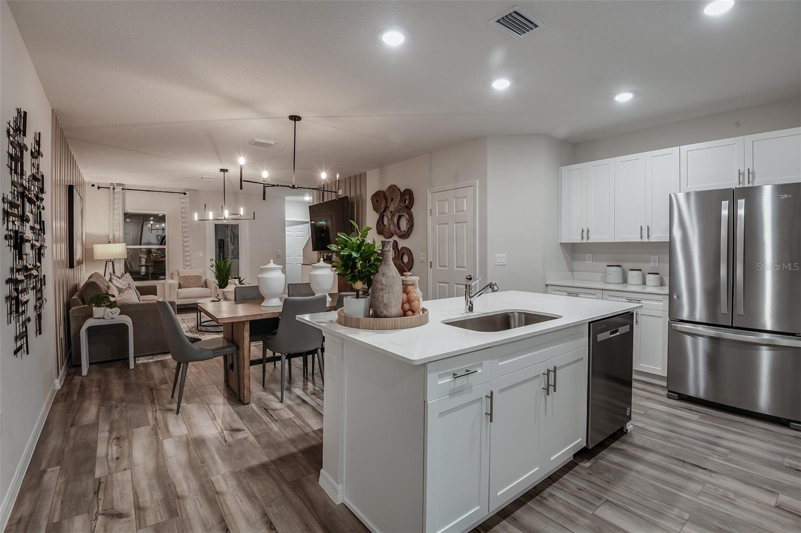 CF GTIS II GROVE AT CROSSWIND LLC - Residential