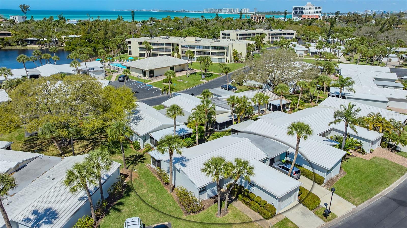 WHISPERING SANDS - Residential