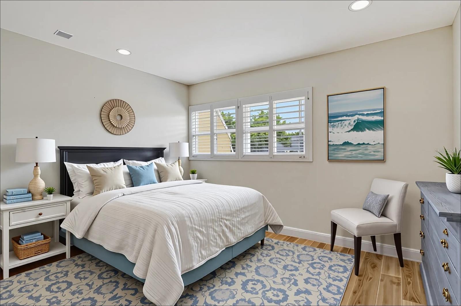 WHISPERING SANDS - Residential