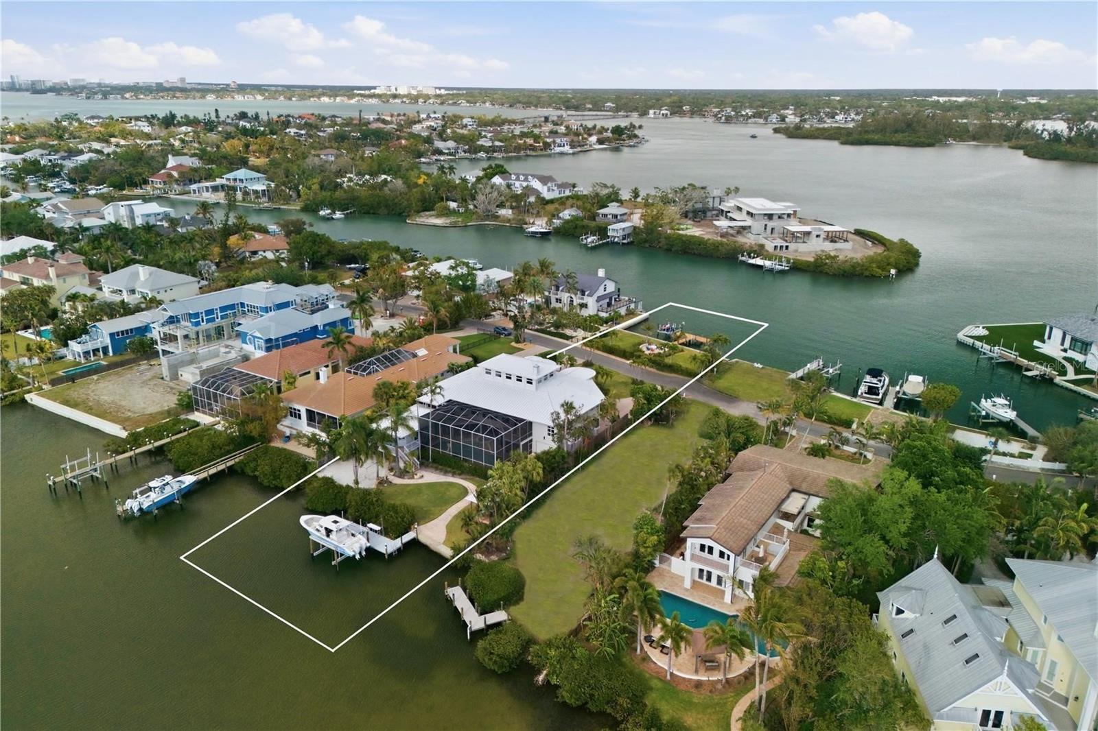 ELLIOT M PROP SIESTA KEY - Residential