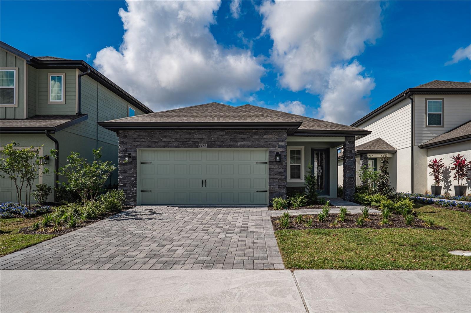 REUNION VILLAGE PH 4 & 5 - Residential Lease