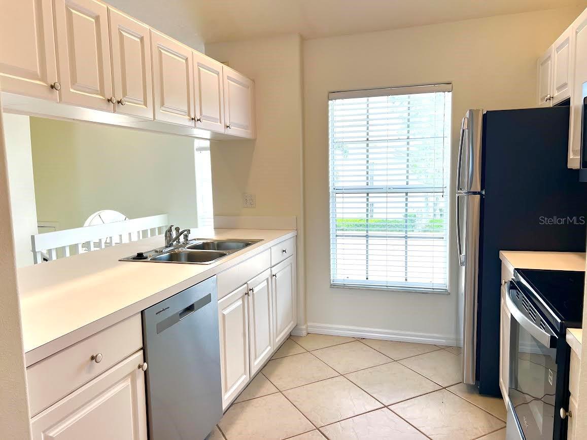PINESTONE AT PALMER RANCH - Residential