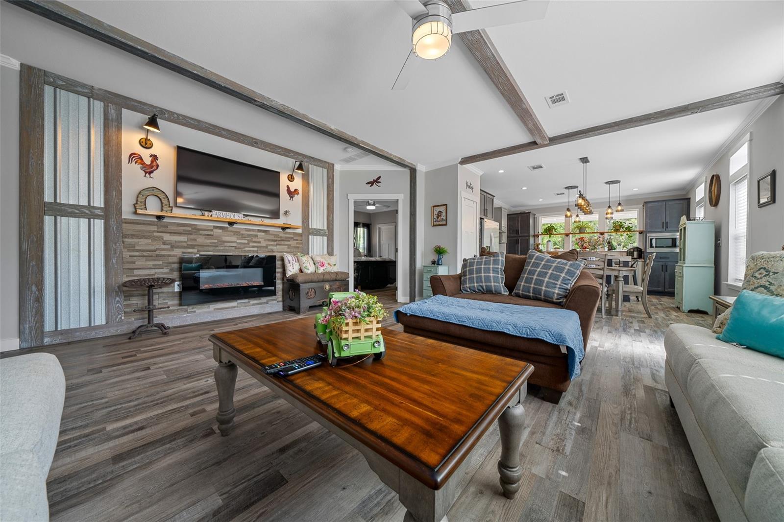 FOREST LAKE NORTH - Residential