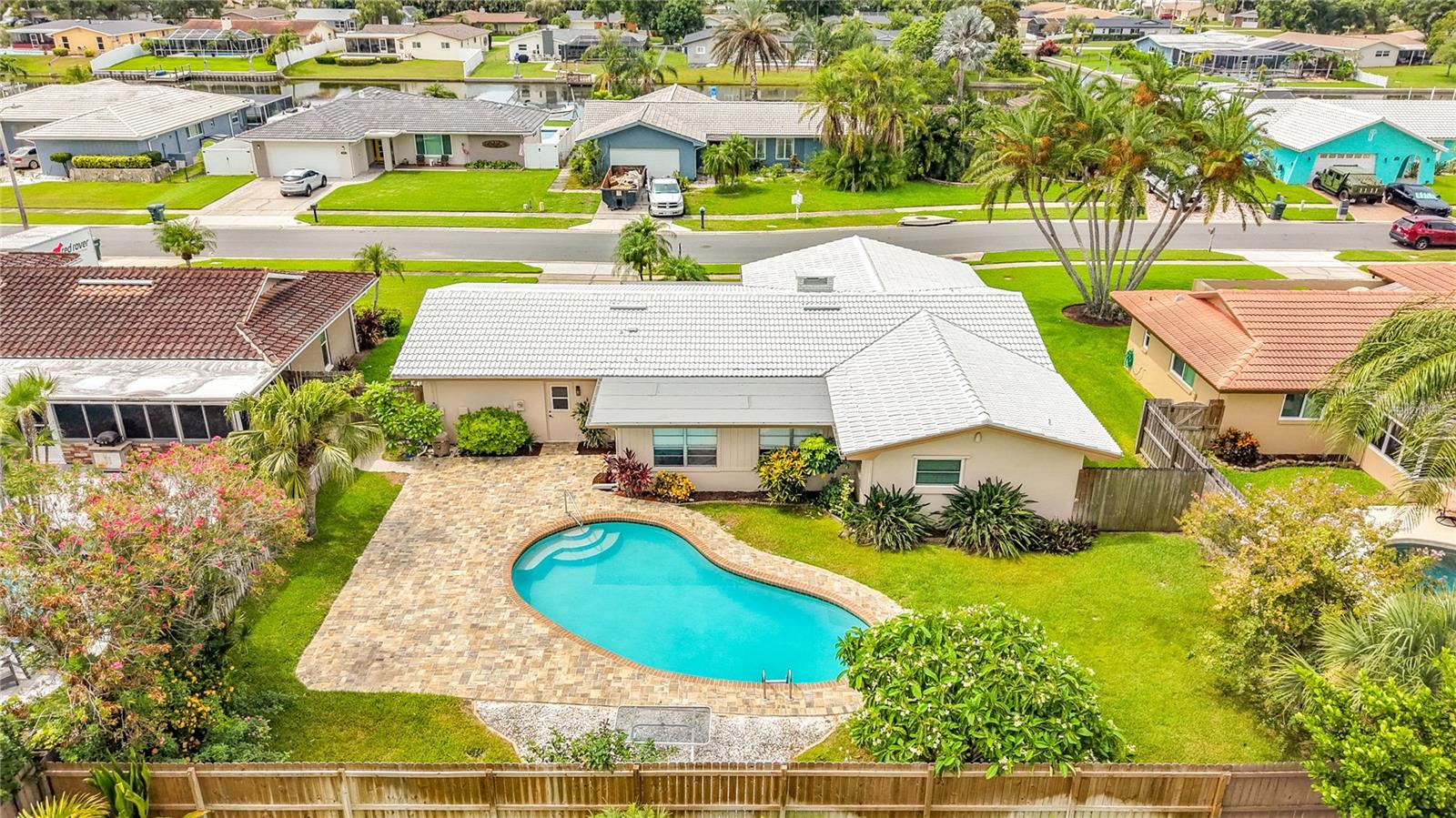 VENETIAN GARDENS - Residential