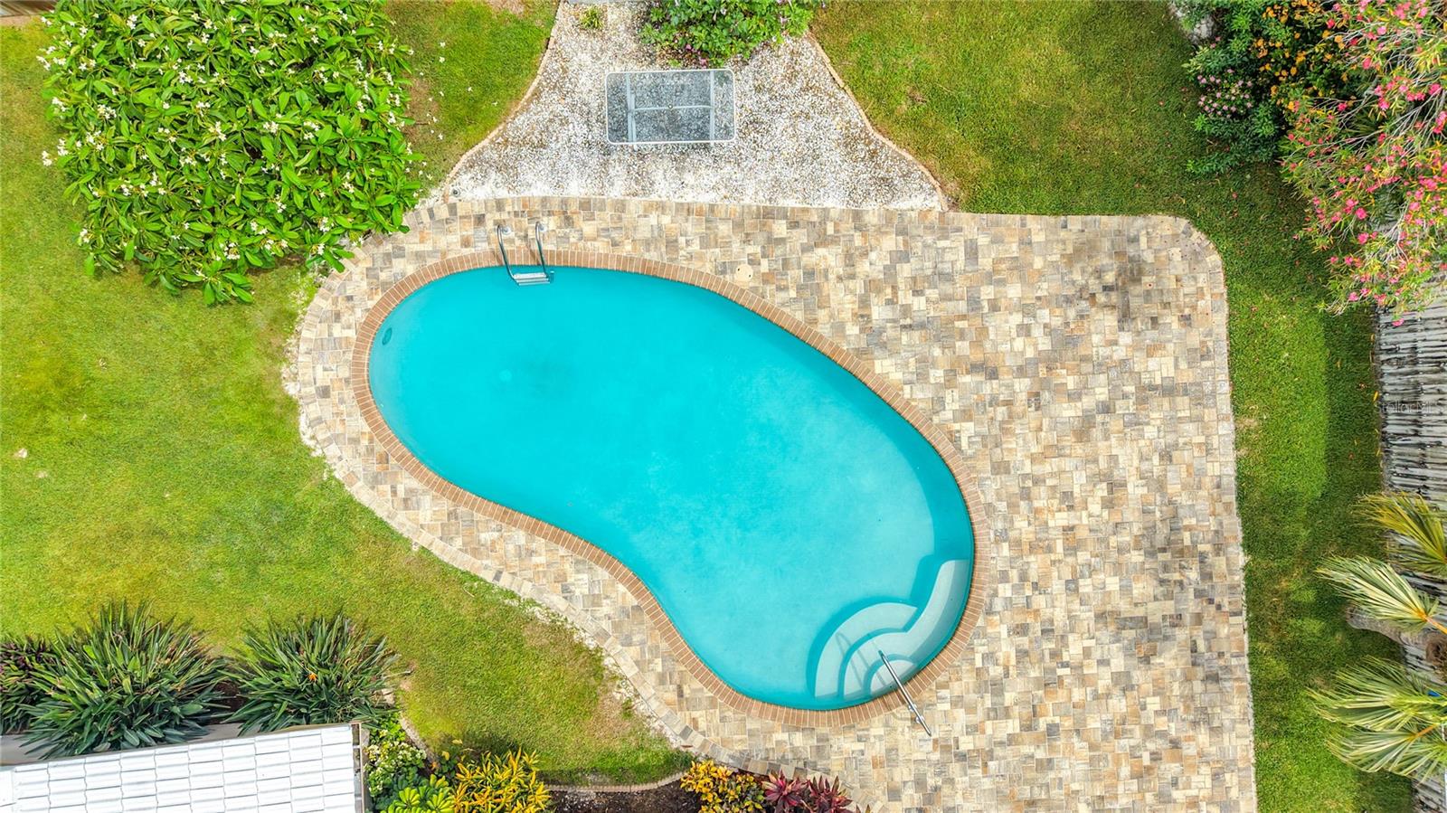 VENETIAN GARDENS - Residential