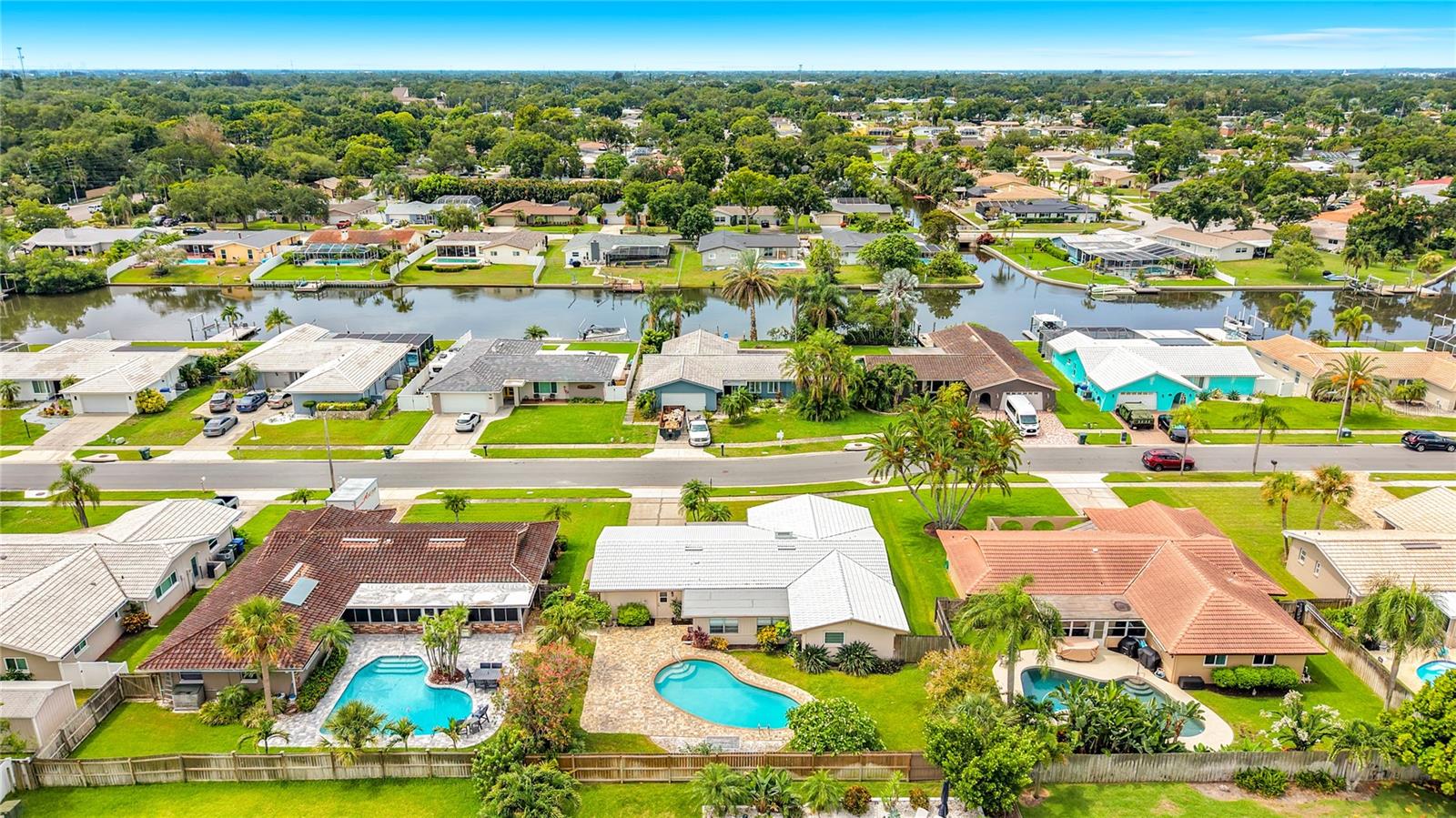 VENETIAN GARDENS - Residential