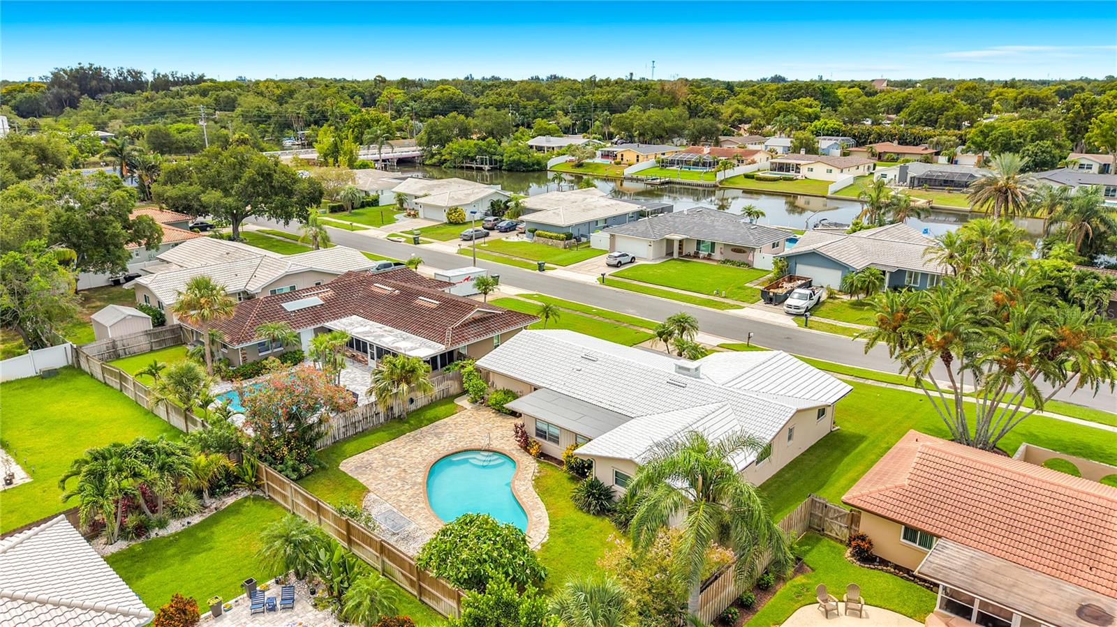 VENETIAN GARDENS - Residential