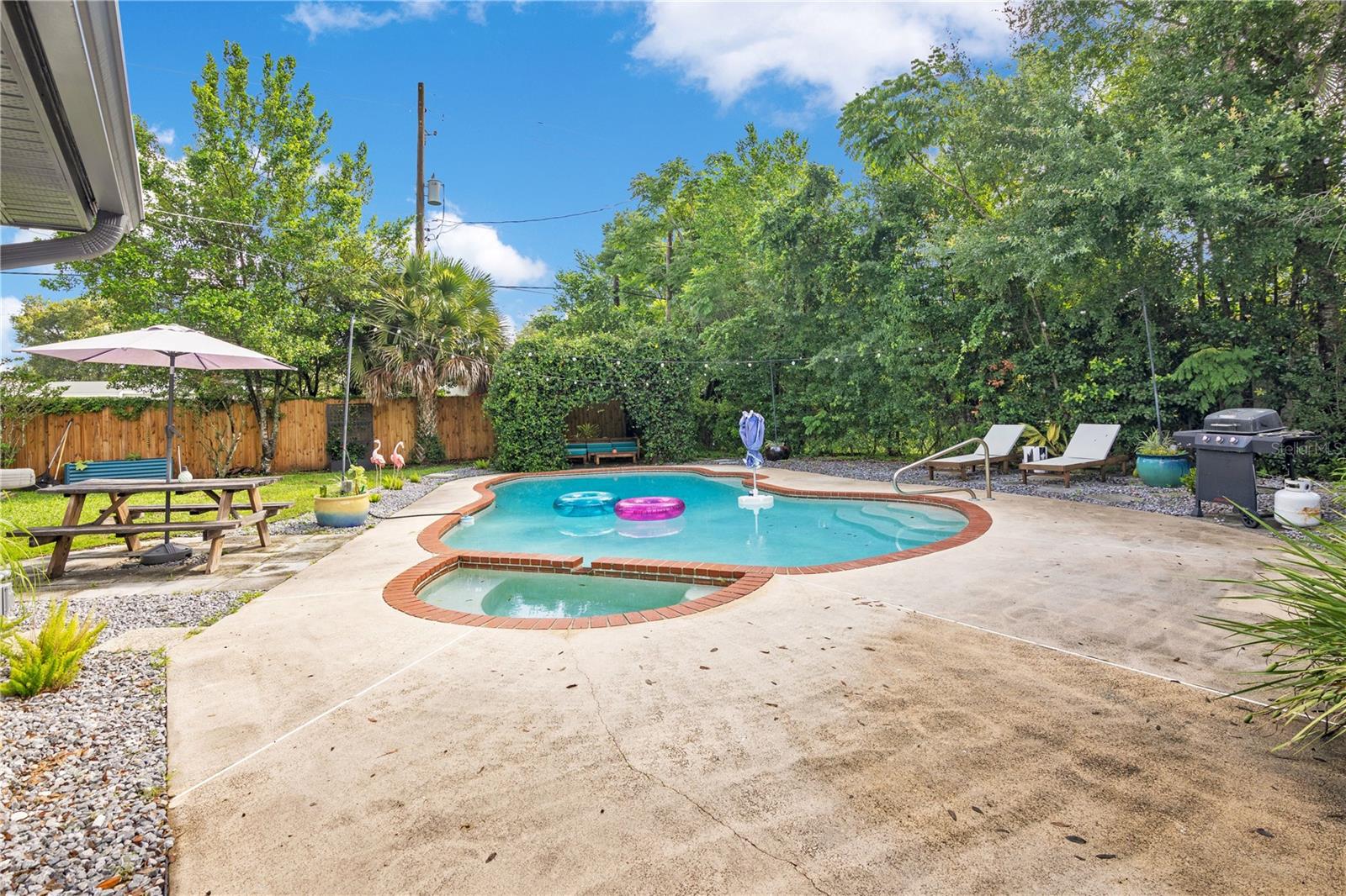BEL AIR TERRACE - Residential