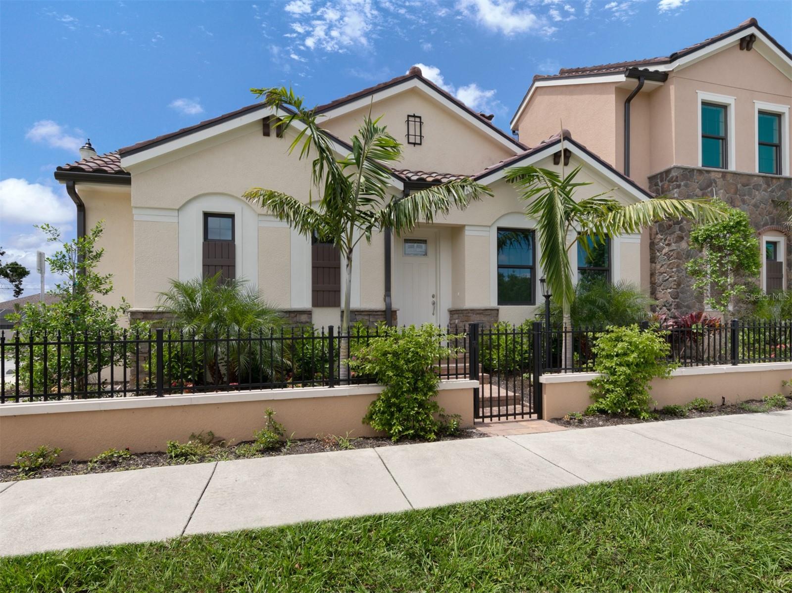 ARCATA DEL SOL - Residential