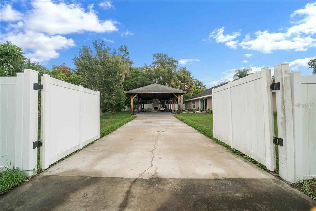 UMATILLA NORTH UMATILLA - Residential
