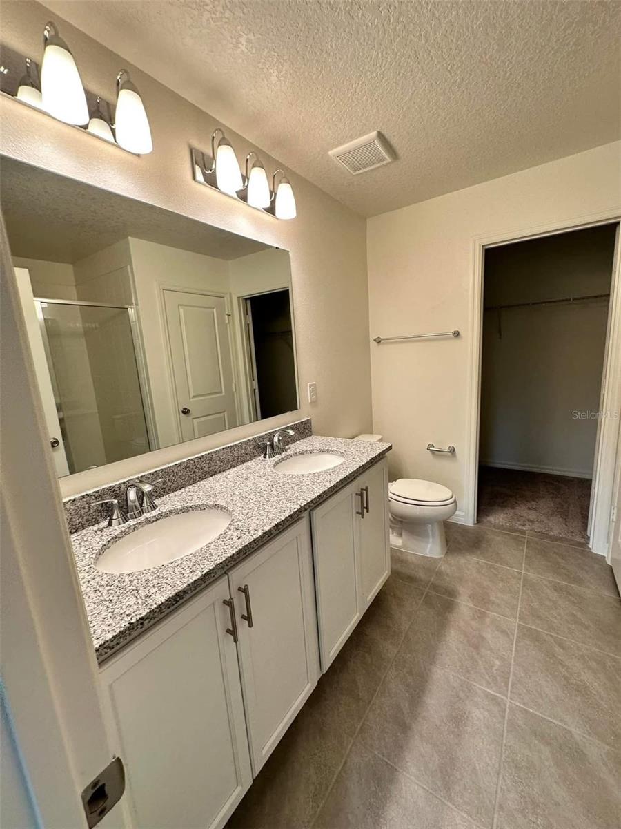 DEER RUN ESTATES - Residential Lease