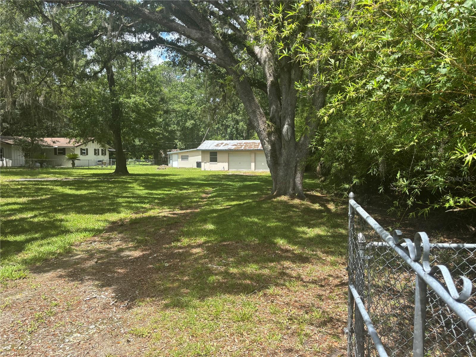 MCGIRTS CREEK - Residential