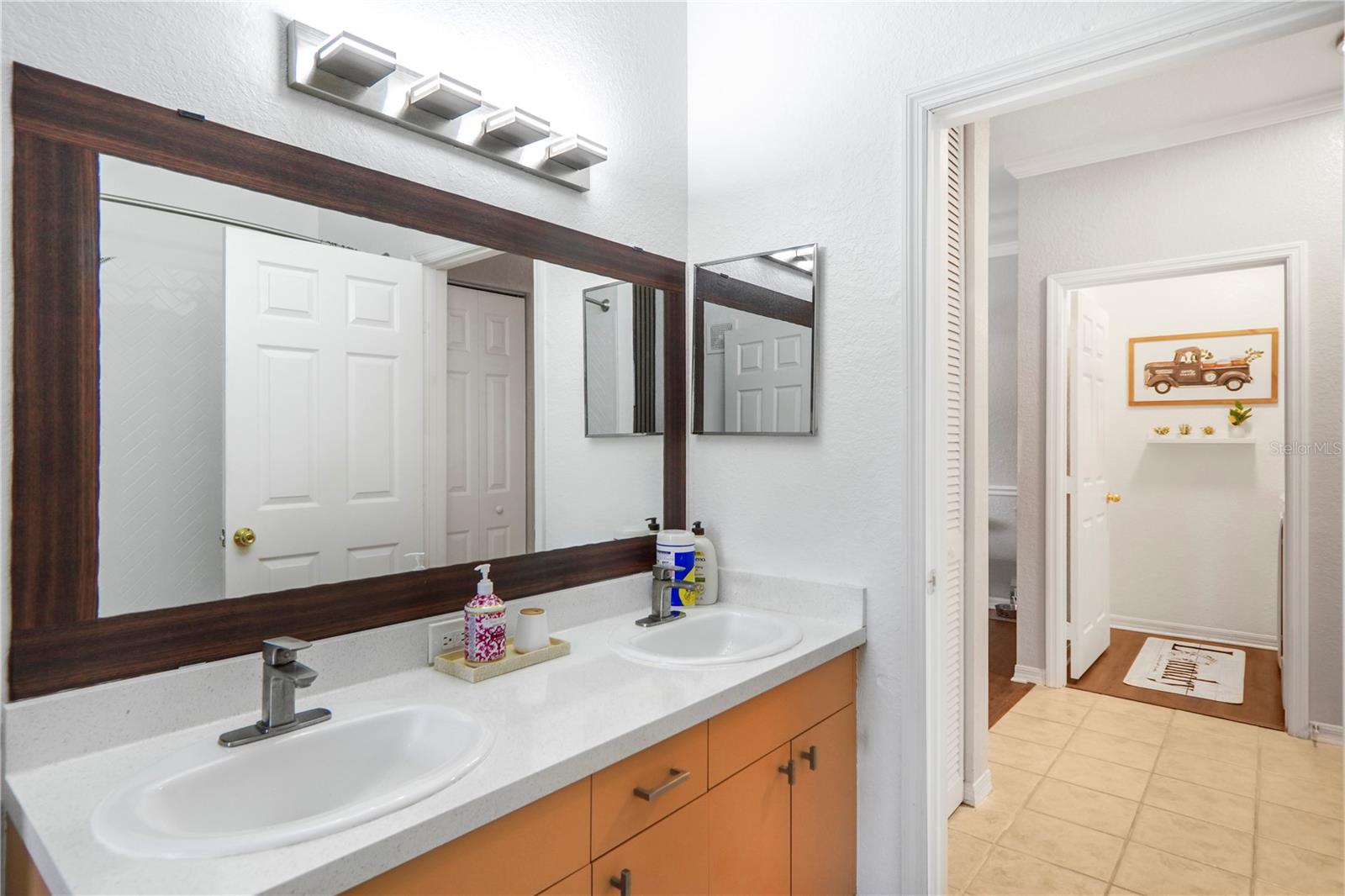 MOSAIC/MILLENIA - Residential