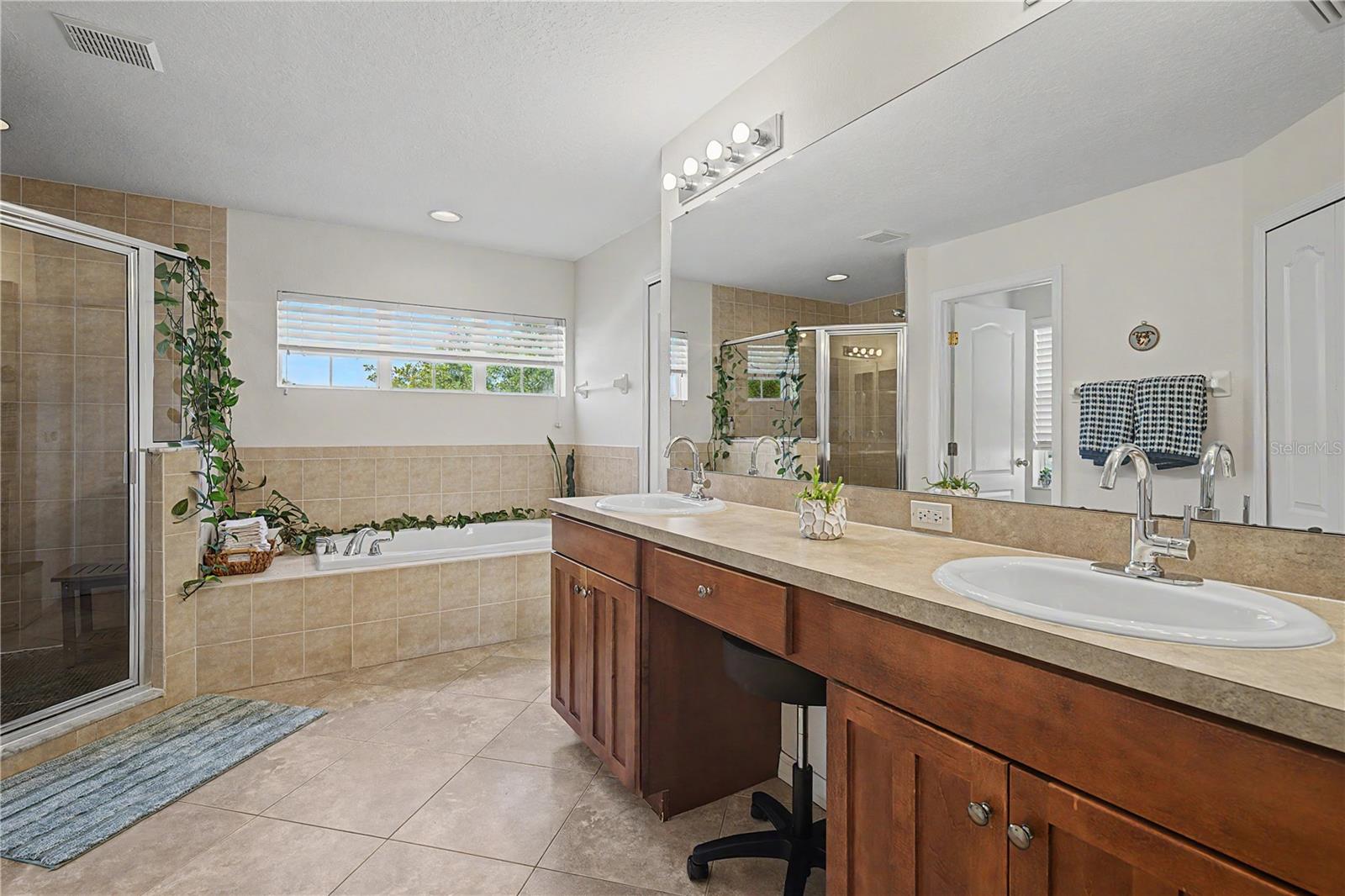 CANTERBURY LAKES PH 4 - Residential