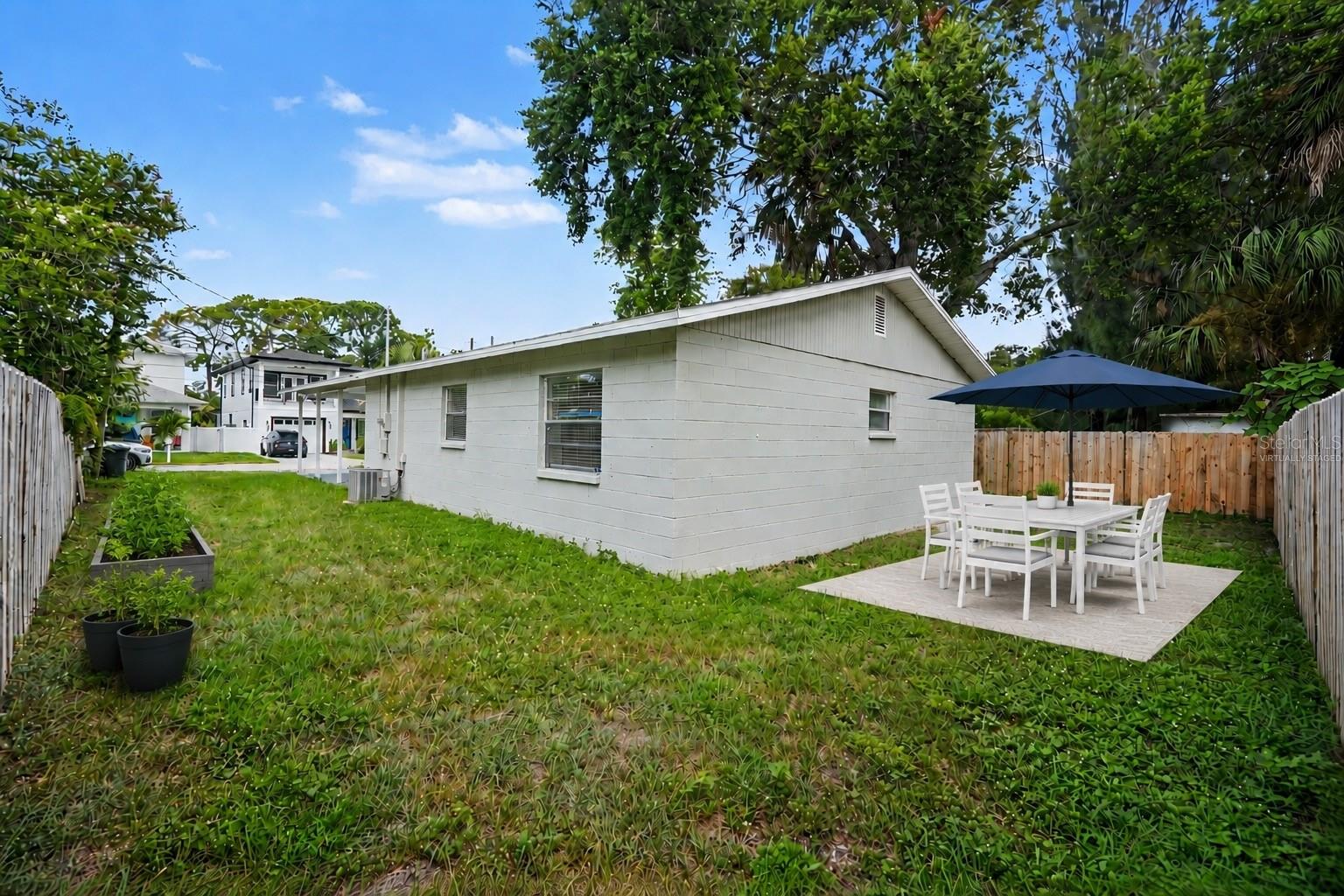 HILAND SQUARE ADD - Residential