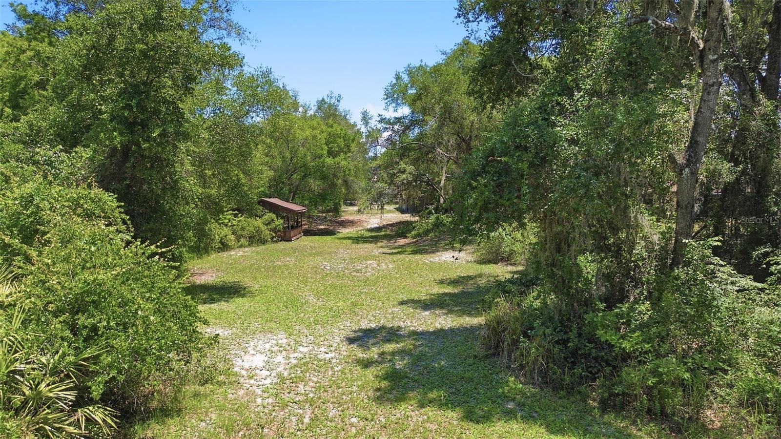 BROOKWOOD ACRES UNREC - Residential