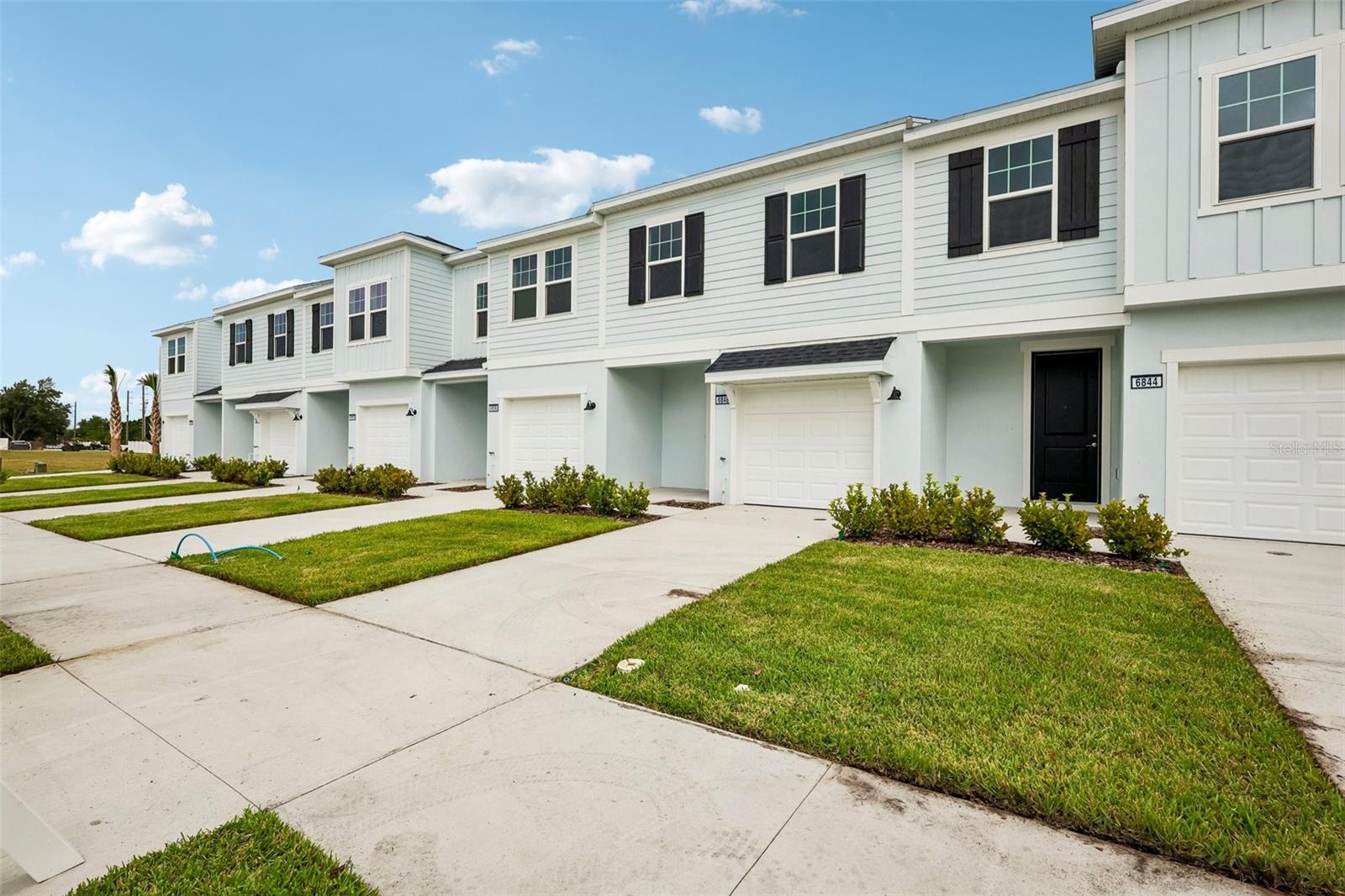 TWIN OAKS - Residential